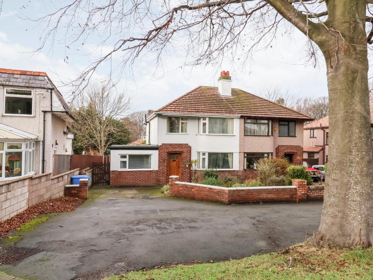 The Hollies Villa Prestatyn Eksteriør bilde